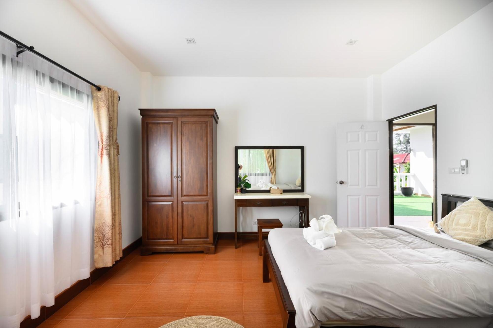 Beachfront Pool Villa カマラビーチ エクステリア 写真