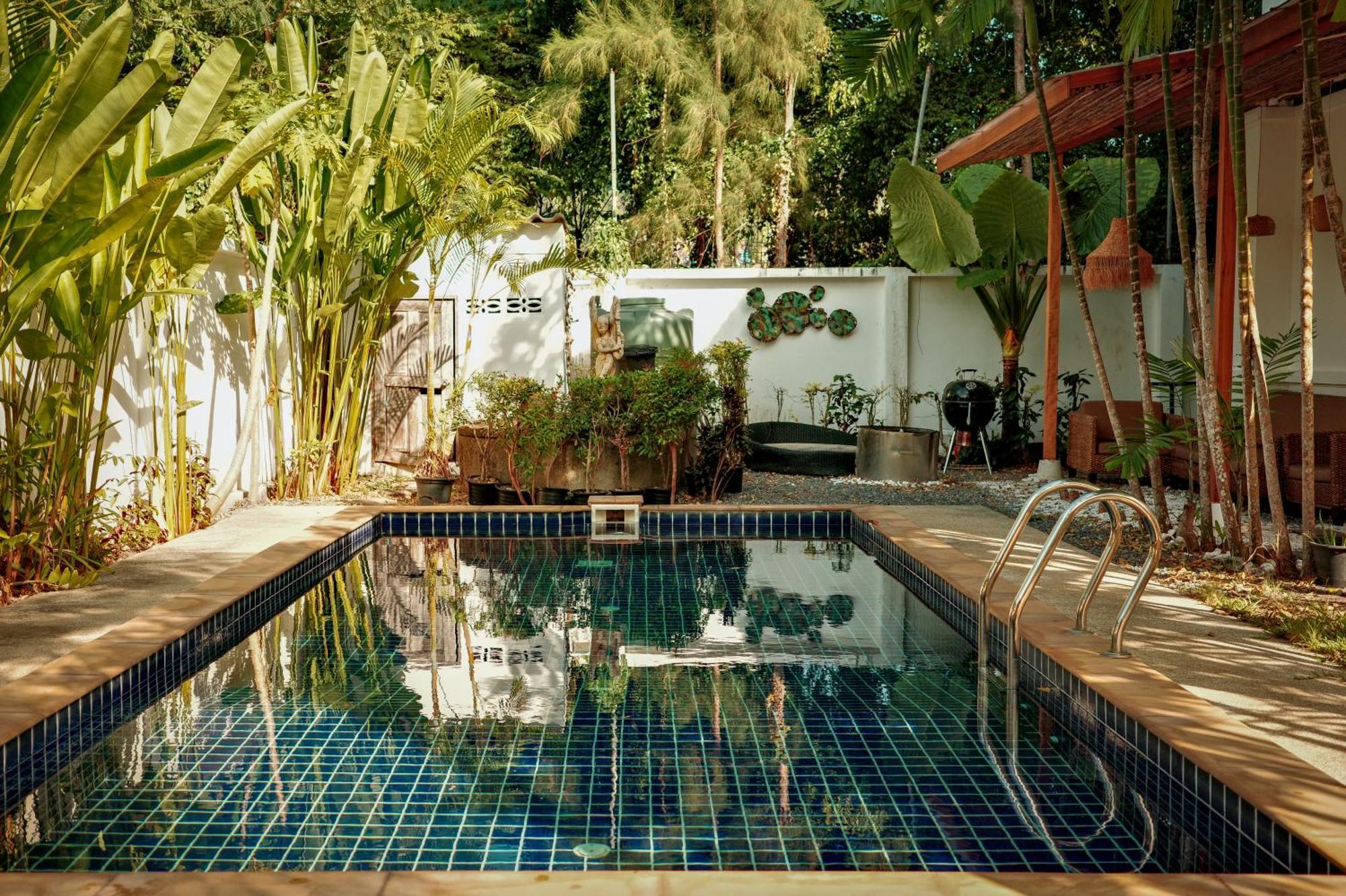 Beachfront Pool Villa カマラビーチ エクステリア 写真